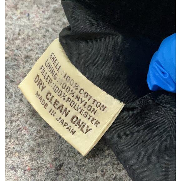 Vtg Saxton Hall Velvet Quilted Jacket Black Printed Funky Colorful 8 - Picture 4 of 4